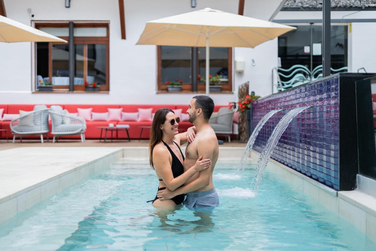 Neptuno & 4 Sup Hotel