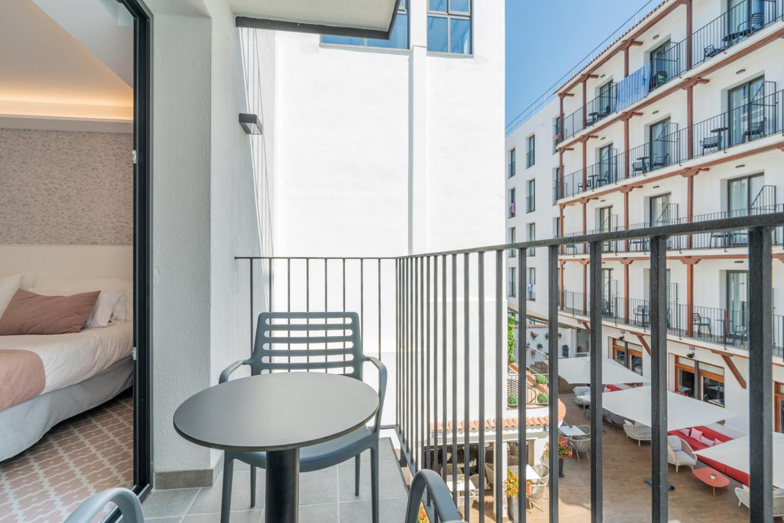 Neptuno & 4 Sup Hotel 4*
